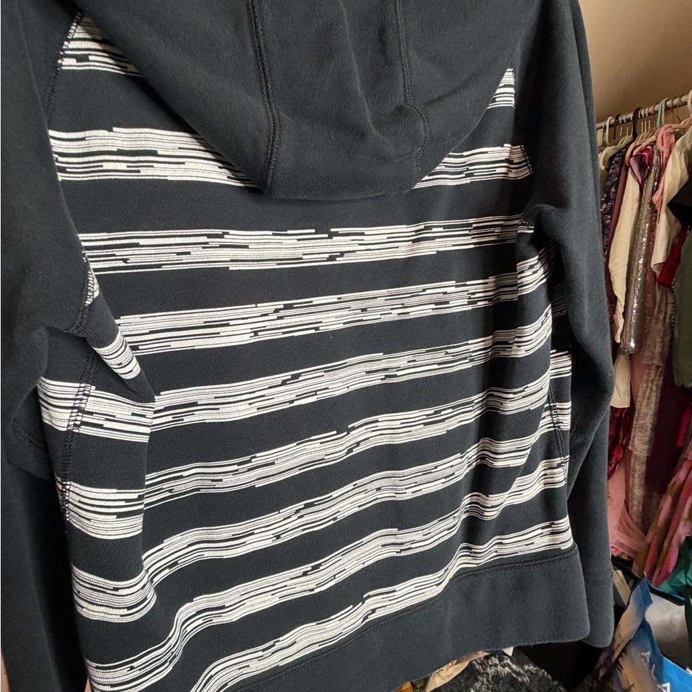 Nike Black and White Zip-Up Hoodie Size XL - Picture 10 of 10